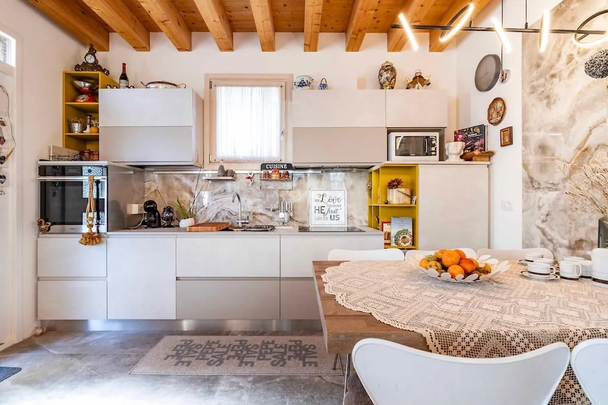 בית נופש Stylish House Near Venice With Parking