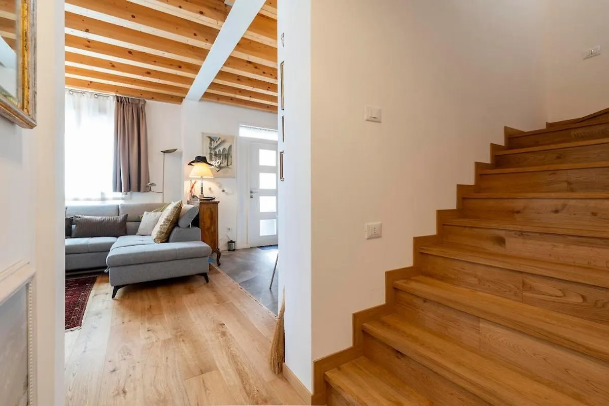 Stylish House Near Venice With Parking 0*,