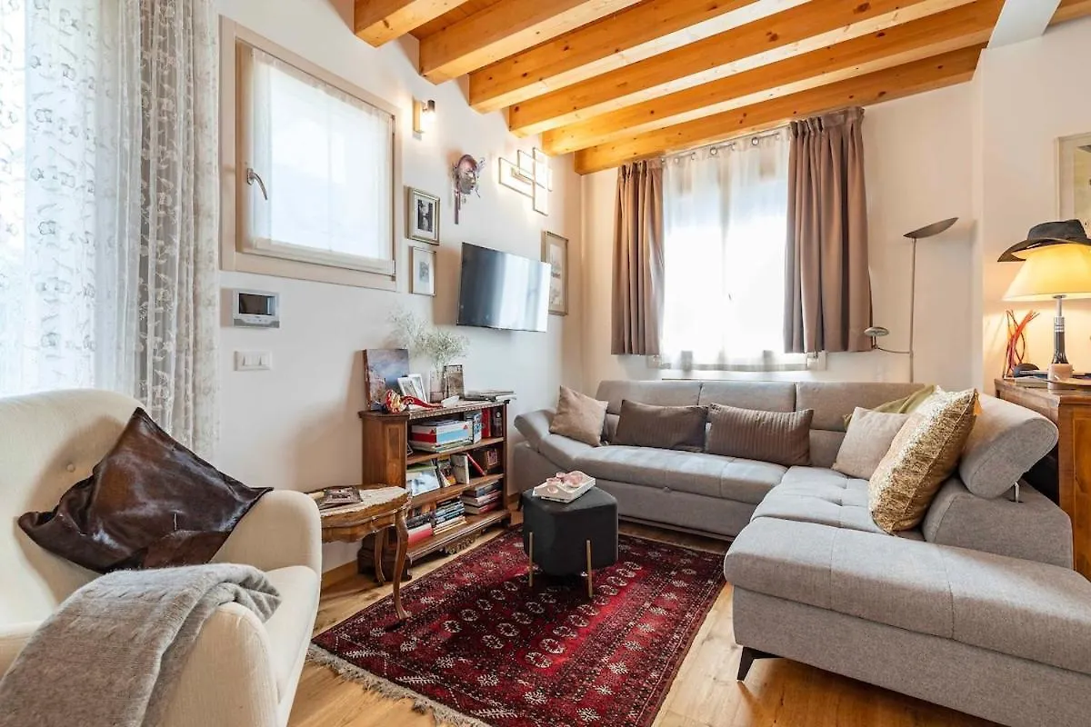 Stylish House Near Venice With Parking